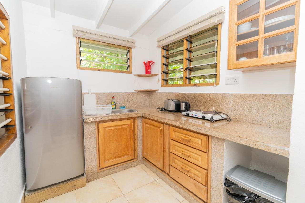 Romance Bungalows Beau Vallon  Exterior photo