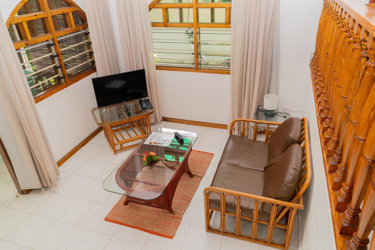 Romance Bungalows Beau Vallon  Exterior photo