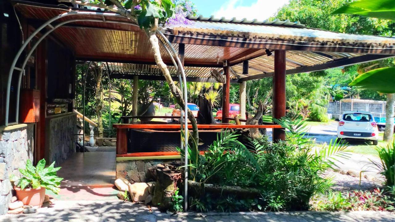 Romance Bungalows Beau Vallon  Exterior photo